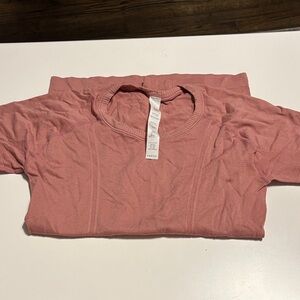 lulu tight fit short sleeve